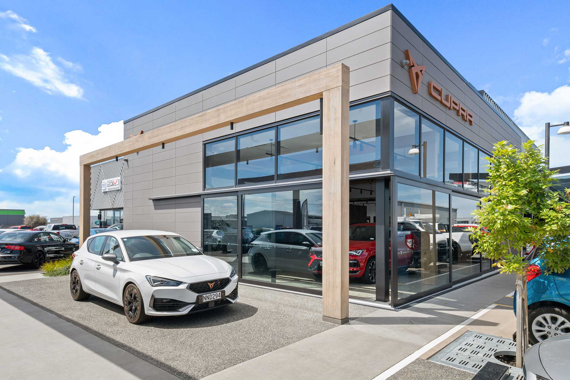 Ebbett Gateway Dealership