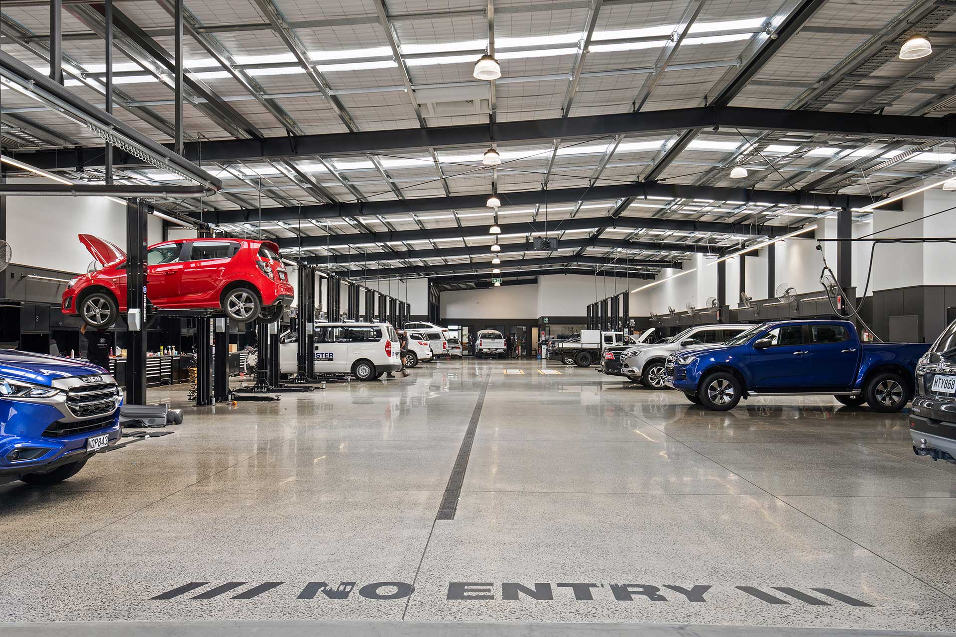 Ebbett Gateway Dealership